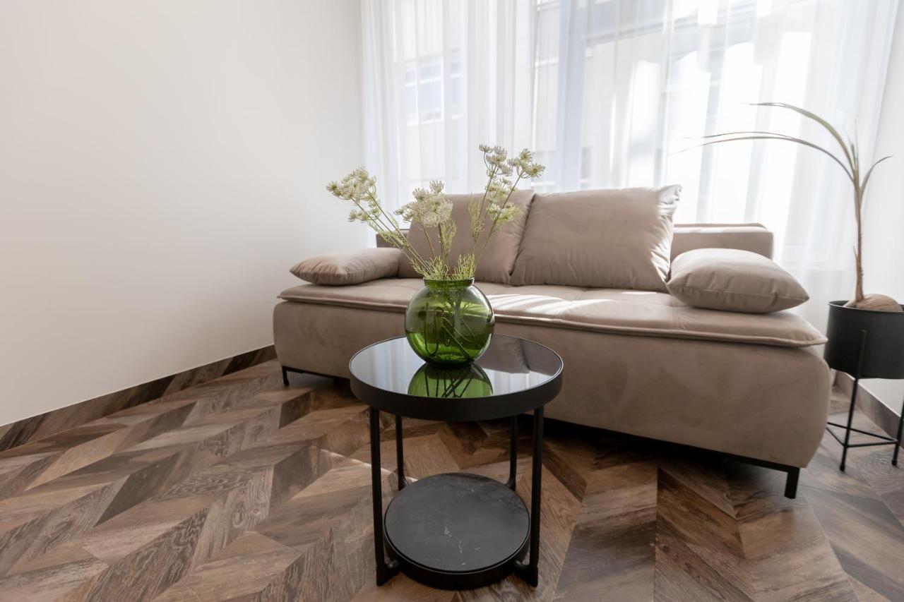 קובנה Laisve Boutique Apartments מראה חיצוני תמונה